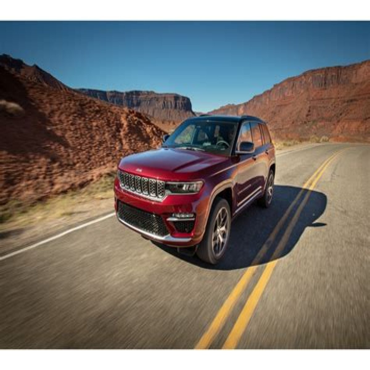 2024 GMC Acadia vs Jeep Grand Cherokee Comparison