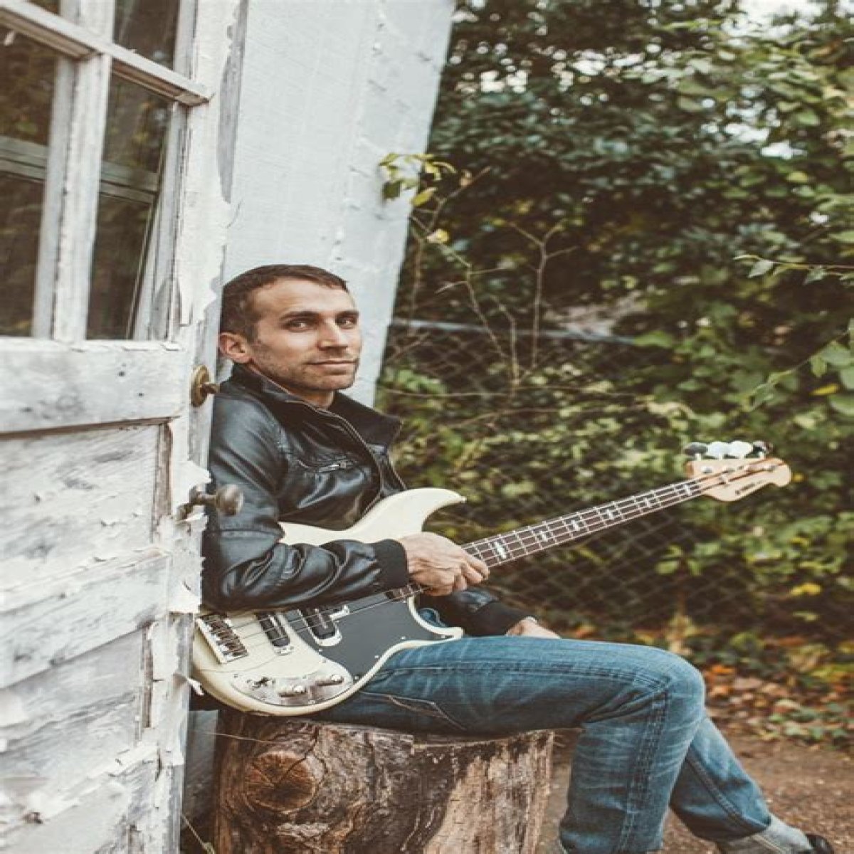Amos Heller (Bassist) - Age, Birthday, Bio, Facts, Family, Net Worth, Height & More