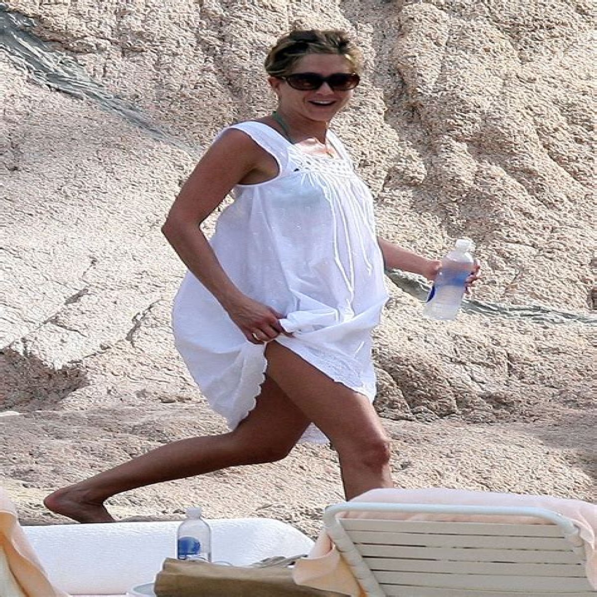 Beautiful Inside and Out! See Jennifer Aniston’s Bikini and Swimsuit Pictures Over the Years