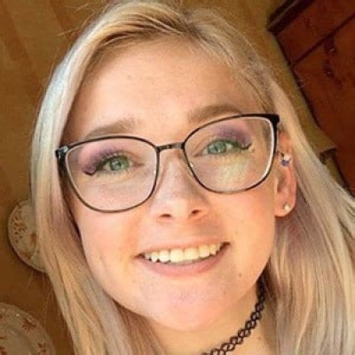 Chrissy Marshall Net Worth, Age, Height, Bio, Birthday, Wiki!