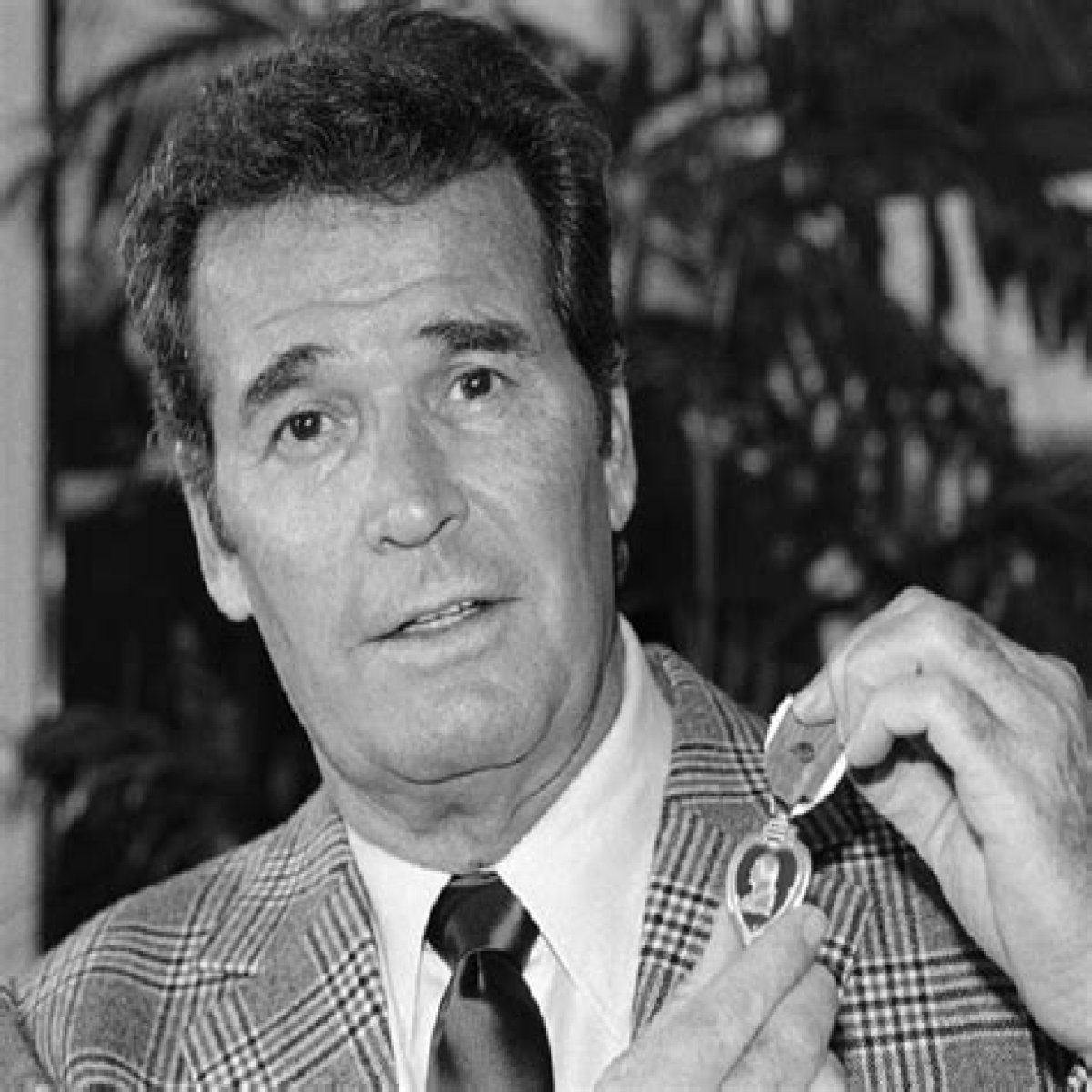 James Garner (TV Actor) - Age, Birthday, Bio, Facts, Family, Net Worth, Height & More