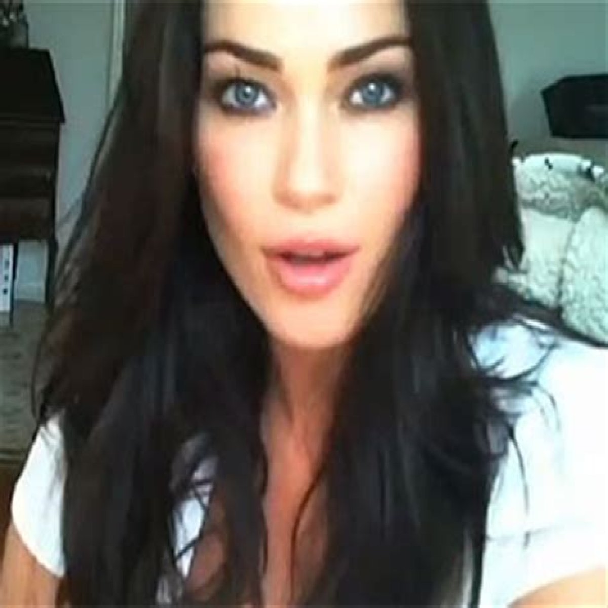 Jasmine Waltz's sex tape past revealed as she flashes breasts on Celebrity Big Brother