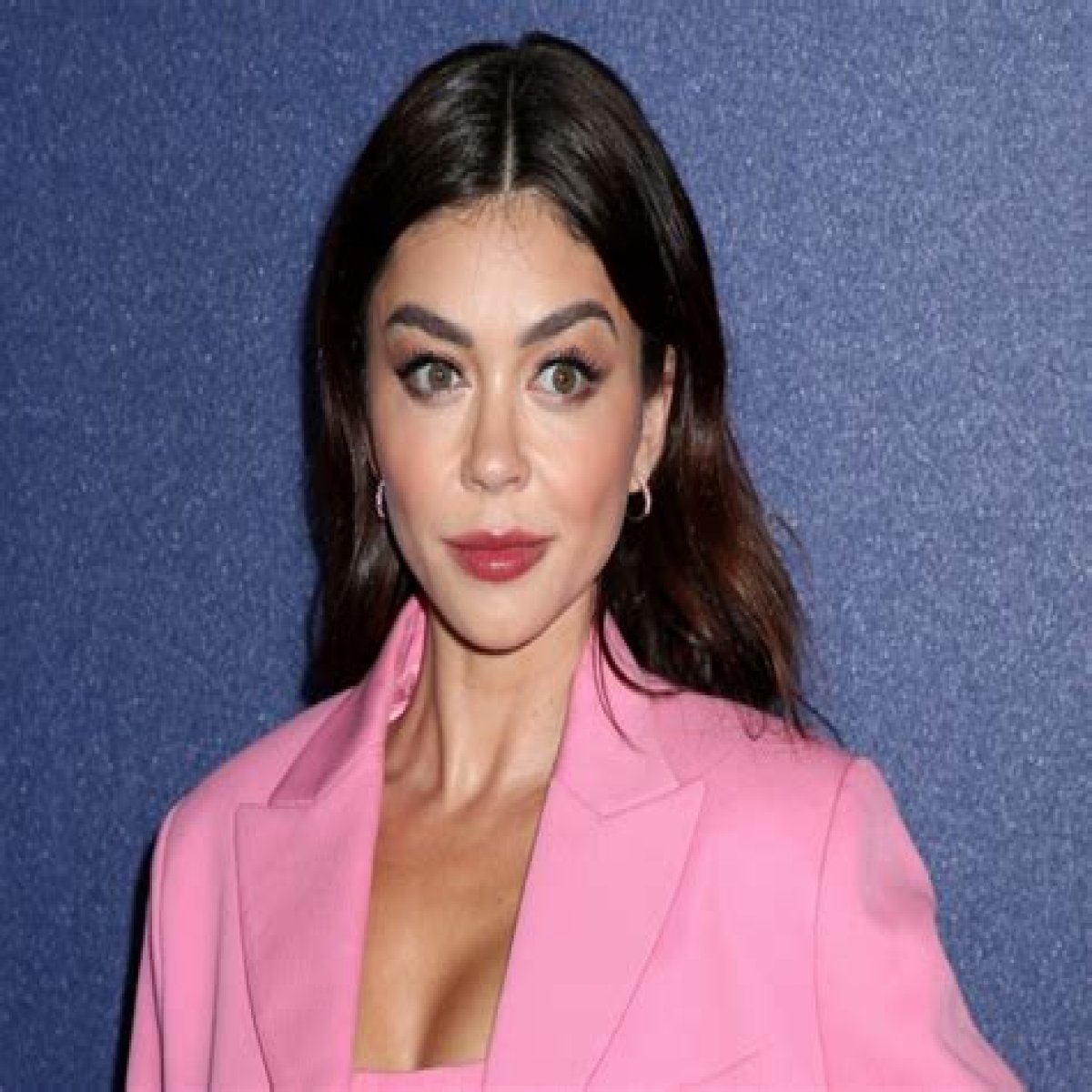 More Swimsuits Than ‘Love Island!’ See Sarah Hyland’s Hottest Bikini Pictures