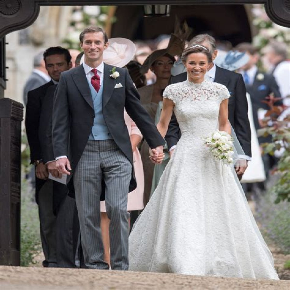 REPORTMeghan Markle Attends Pippa Middleton’s Wedding Reception With Prince Harry!