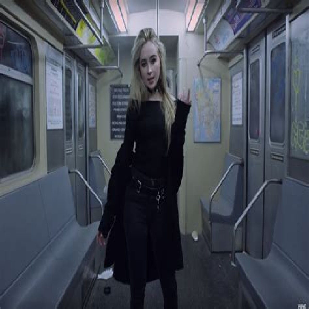 Sabrina Carpenter drops music video for 'Thumbs'